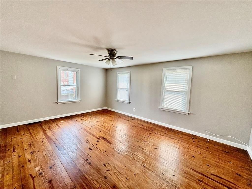174 Wood St - Photo 5 of 11