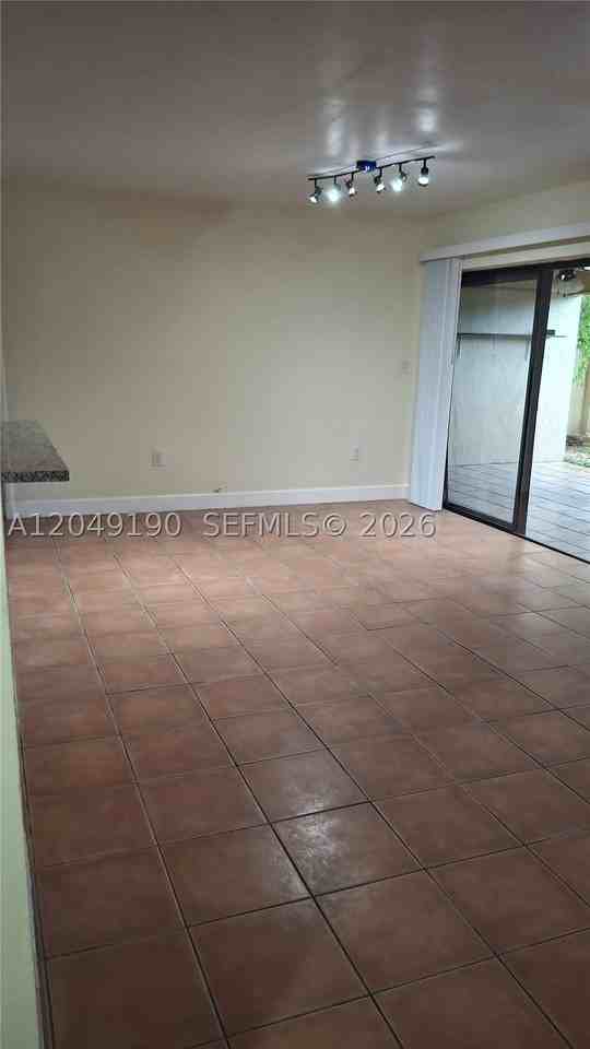 9255 Sw 125th Ave #106R - Photo 3 of 18