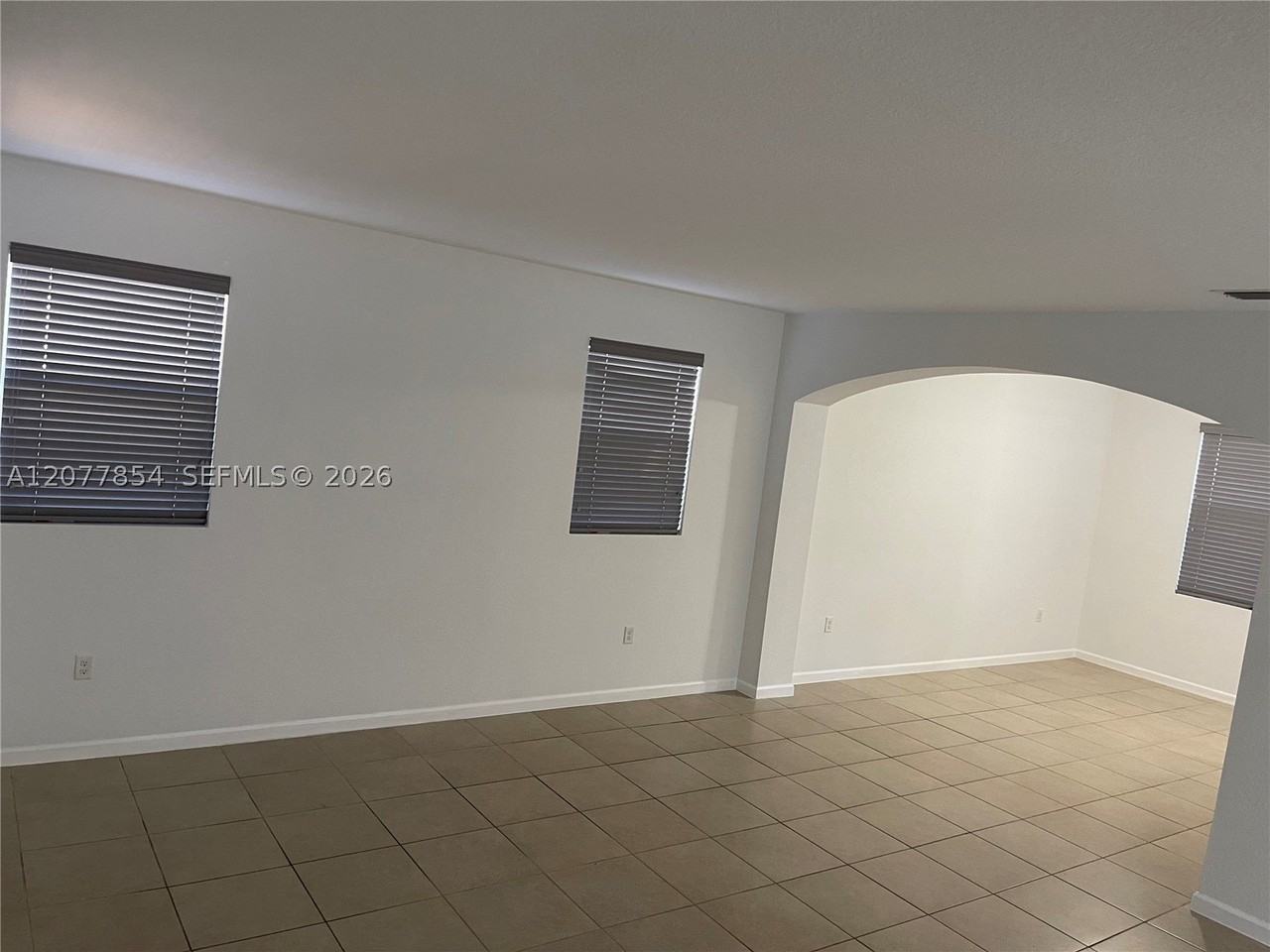 165 Se 21st Ter - Photo 3 of 21