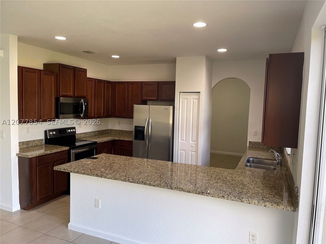 165 Se 21st Ter - Photo 5 of 21