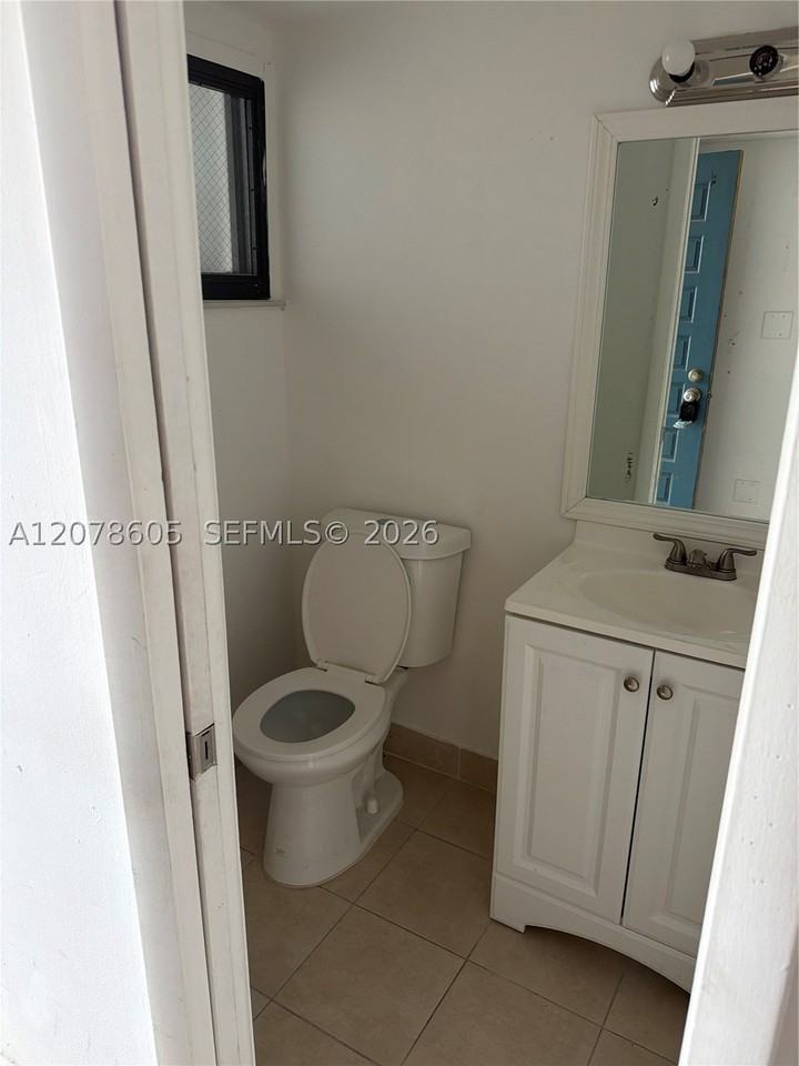 650 Ne 149th St #106F - Photo 2 of 7