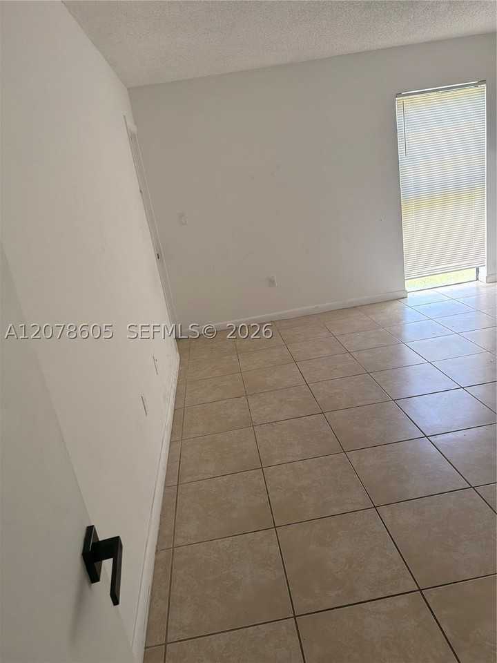 650 Ne 149th St #106F - Photo 7 of 7