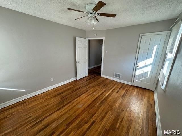 4934 Kemper Ave - Photo 7 of 14