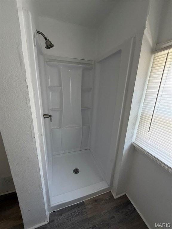 301 Main St - Photo 6 of 19