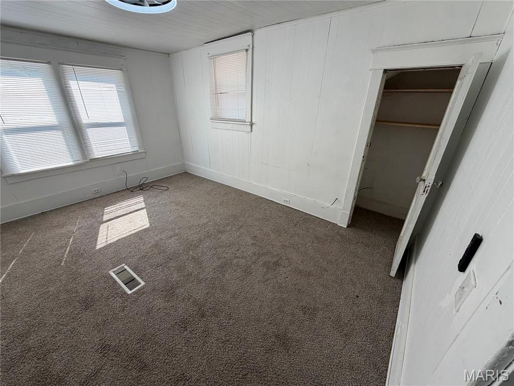 301 Main St - Photo 7 of 19