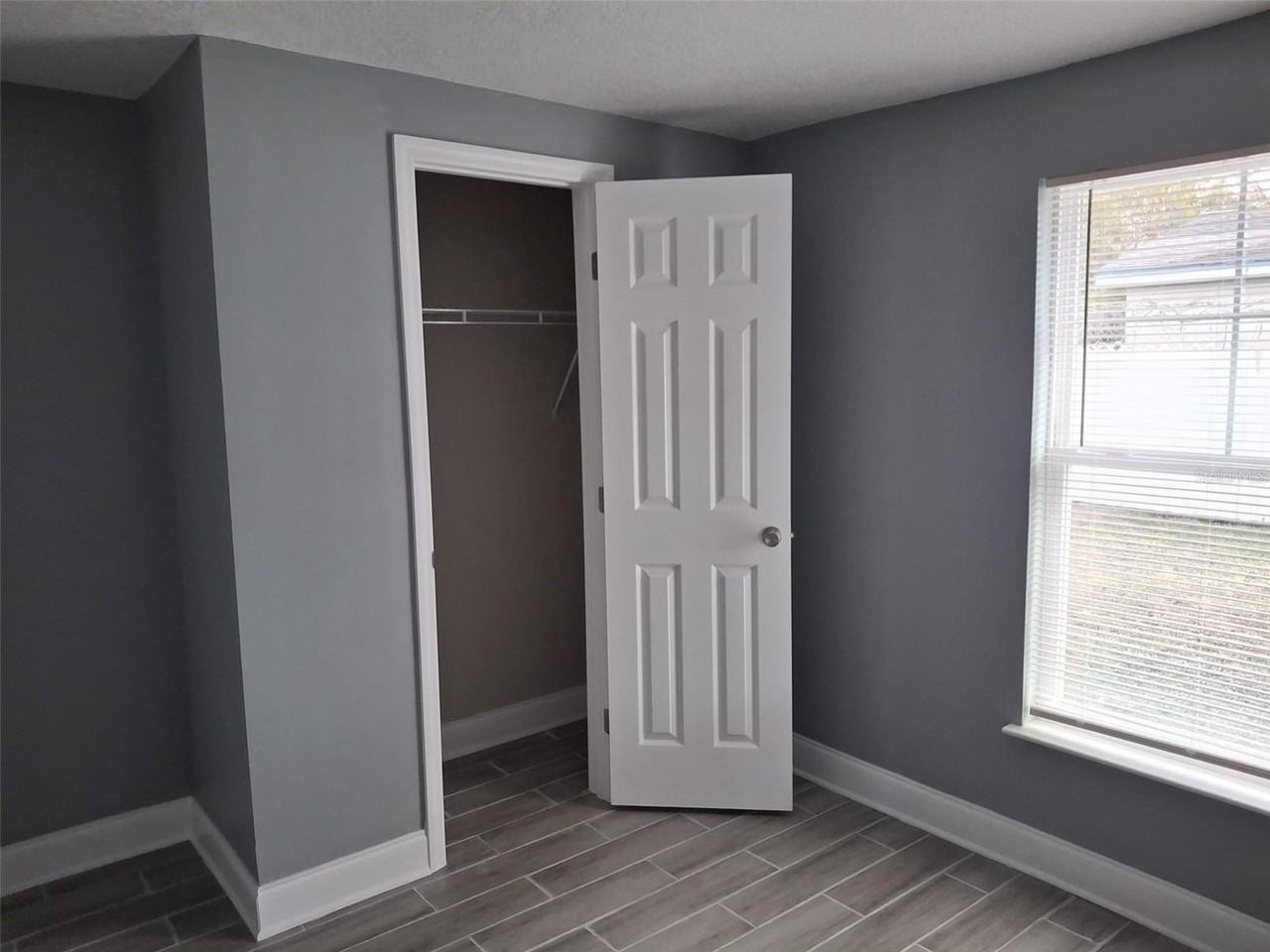 825 3rd St - Photo 6 of 22