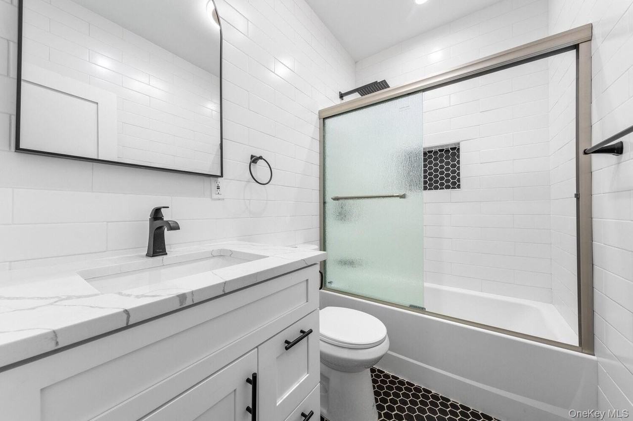964 Saint Johns Pl #2 - Photo 7 of 7