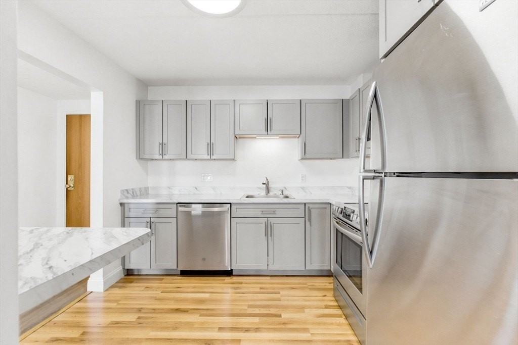 100 Cove Way #409 - Photo 3 of 23