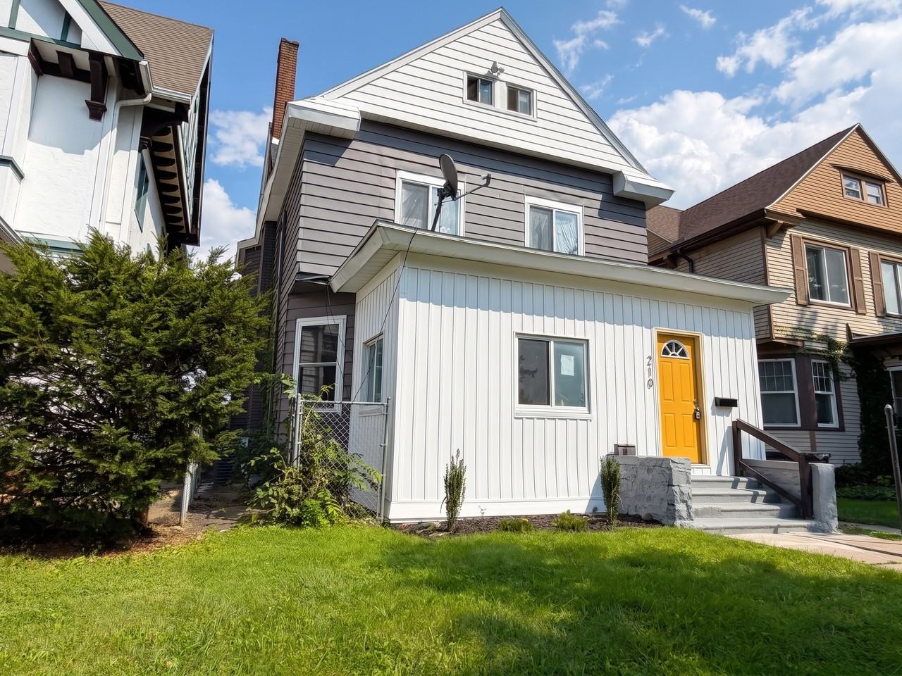 210 S Taylor St #1 - Photo 2 of 21