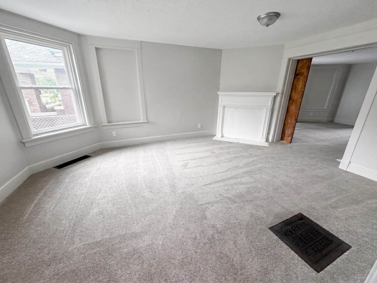 210 S Taylor St #1 - Photo 5 of 21