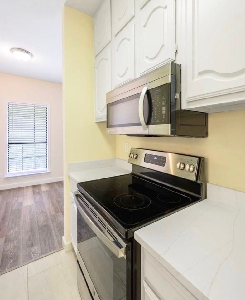 4623 Gaston Ave #7 - Photo 6 of 12