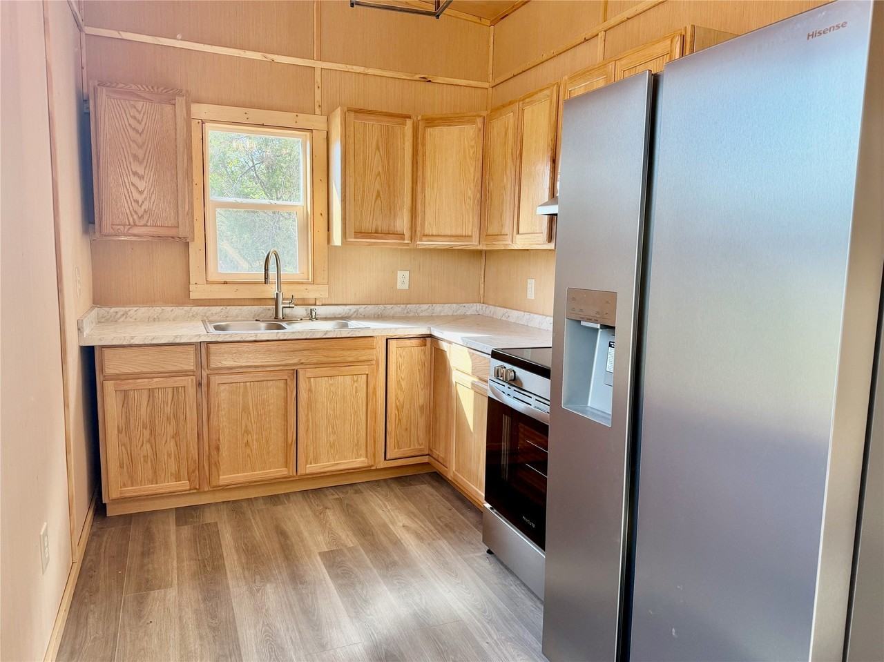 900 Partridge Ct - Photo 4 of 14