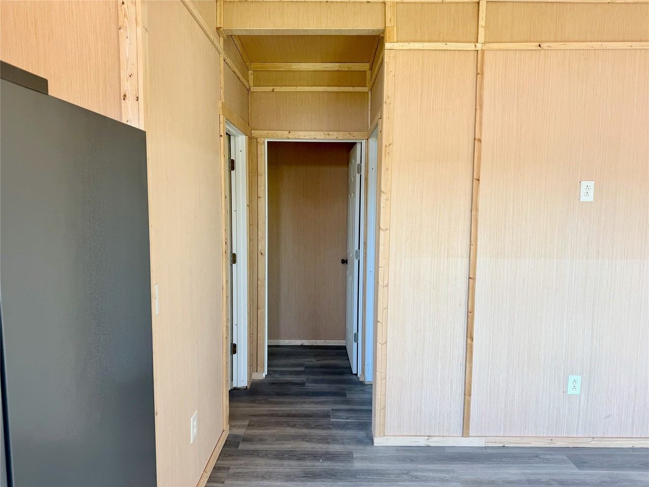 900 Partridge Ct - Photo 6 of 14
