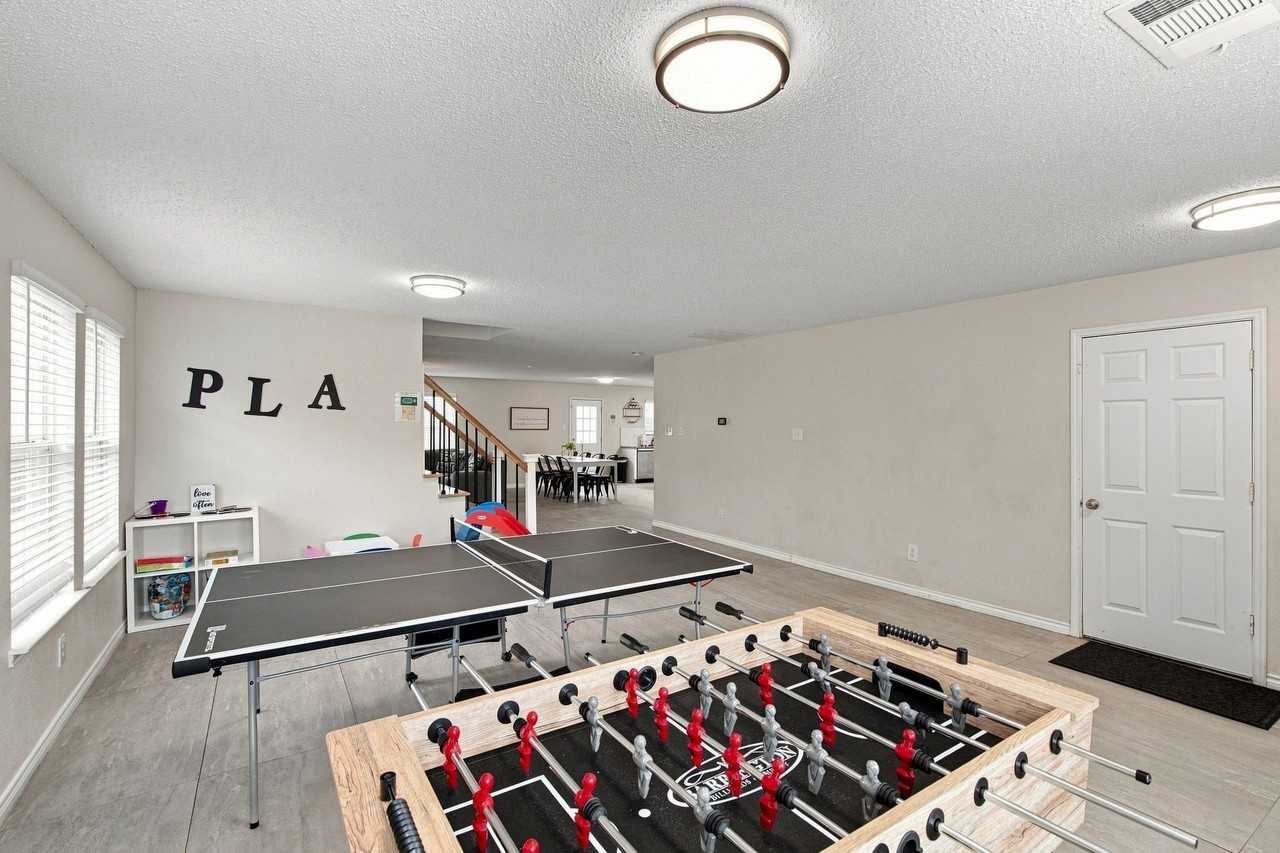 5456 Maverick Dr - Photo 3 of 31