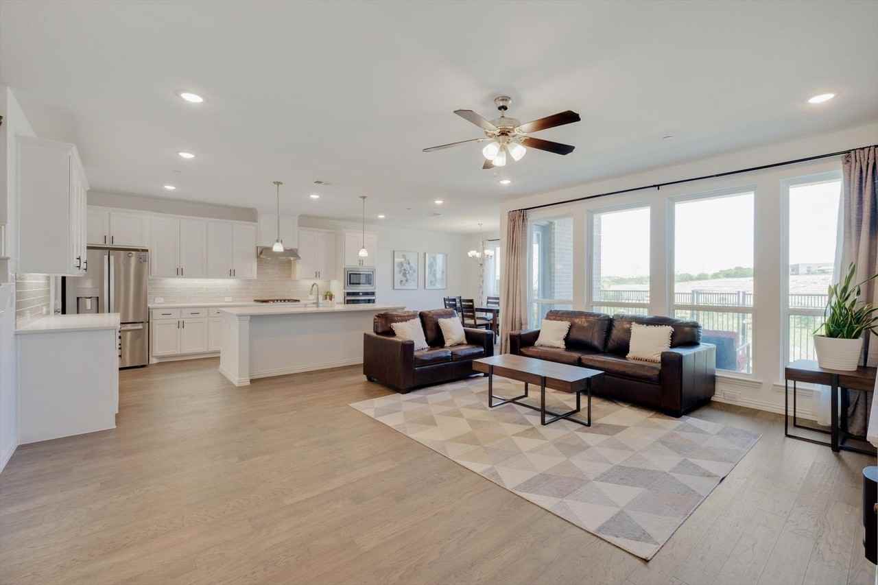 205 Somerset Dr - Photo 7 of 32