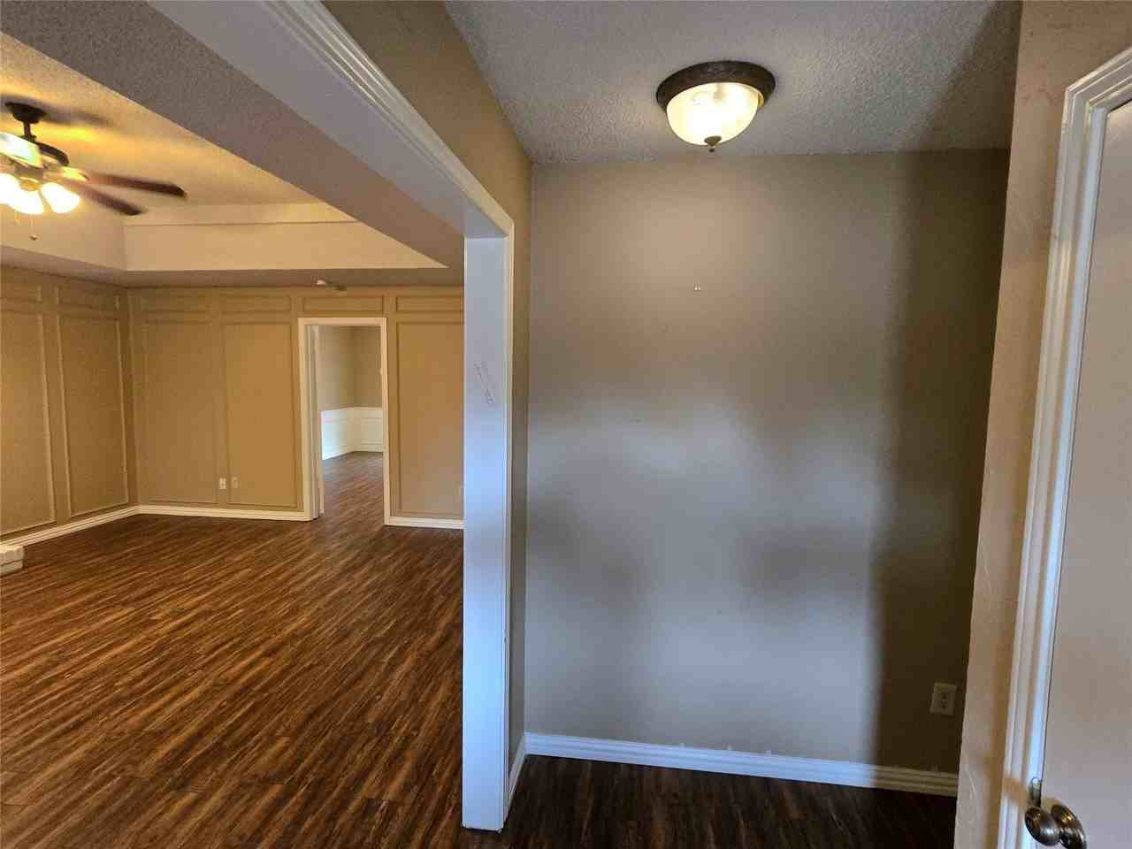 3216 Bandolino Ln - Photo 3 of 22