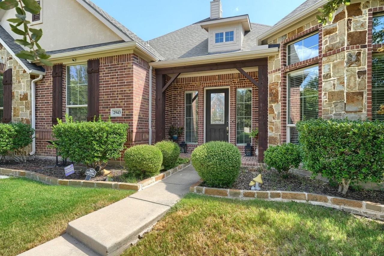 2943 Mcgregor Dr - Photo 3 of 33