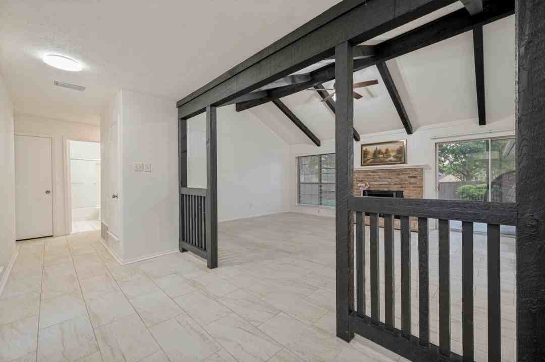 8257 Bobwhite Dr - Photo 6 of 20