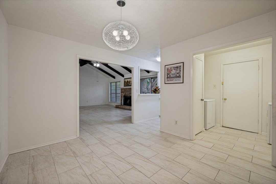 8257 Bobwhite Dr - Photo 7 of 20