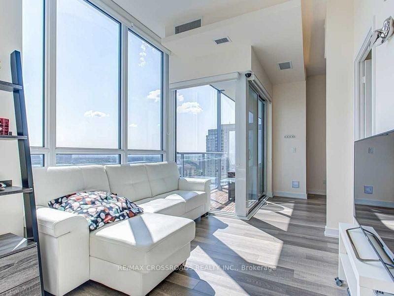 5180 Yonge Street #2405 - Photo 3 of 28