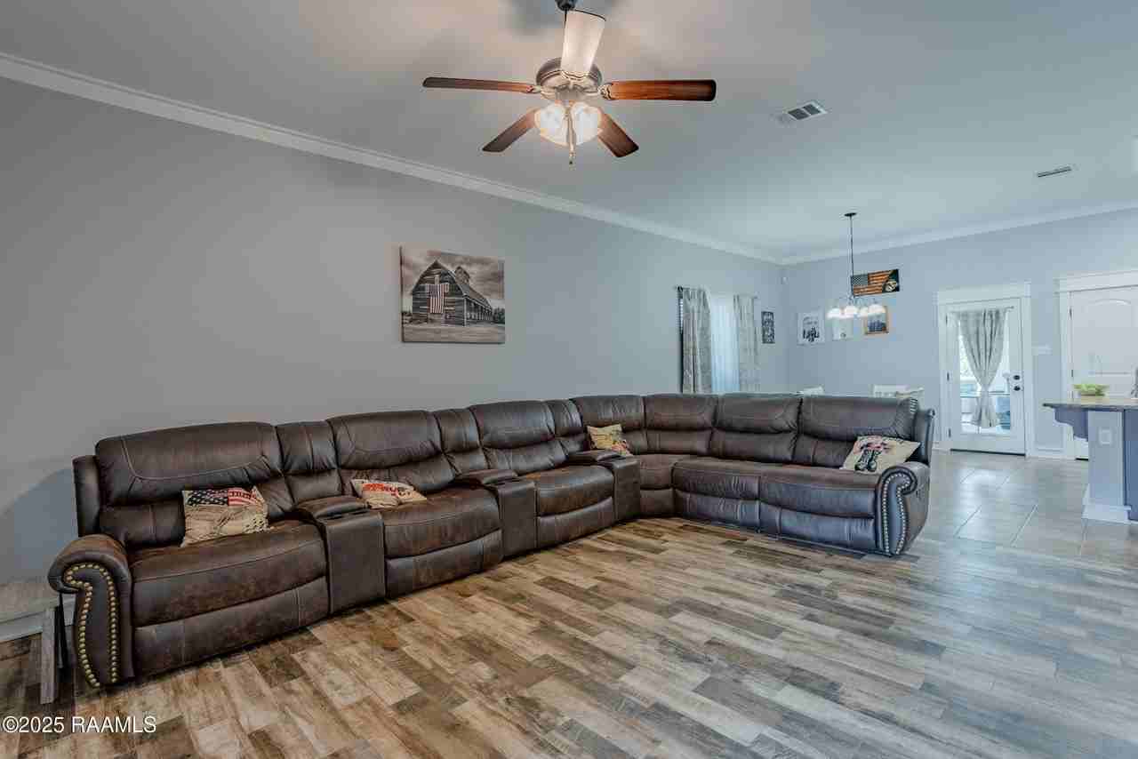 8946 Rue Blanc - Photo 3 of 22