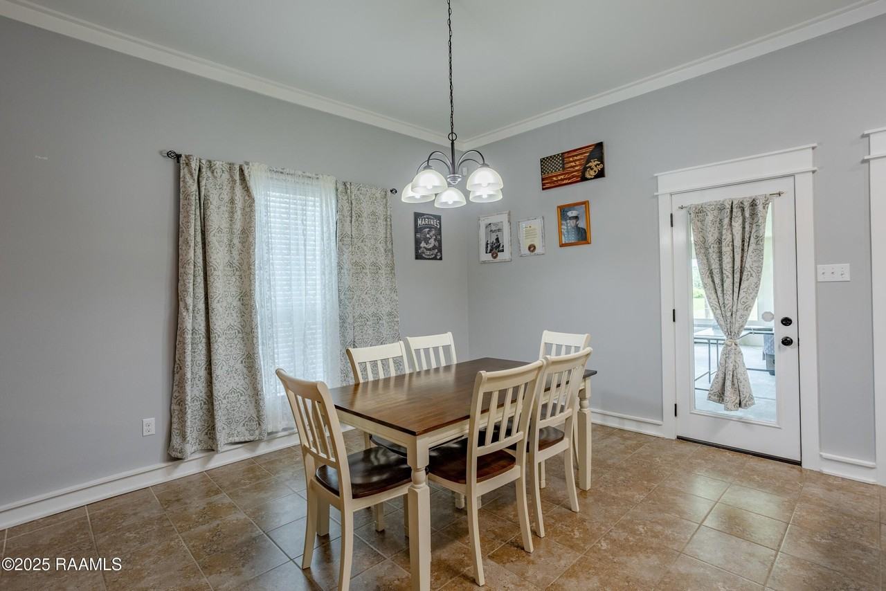 8946 Rue Blanc - Photo 5 of 22