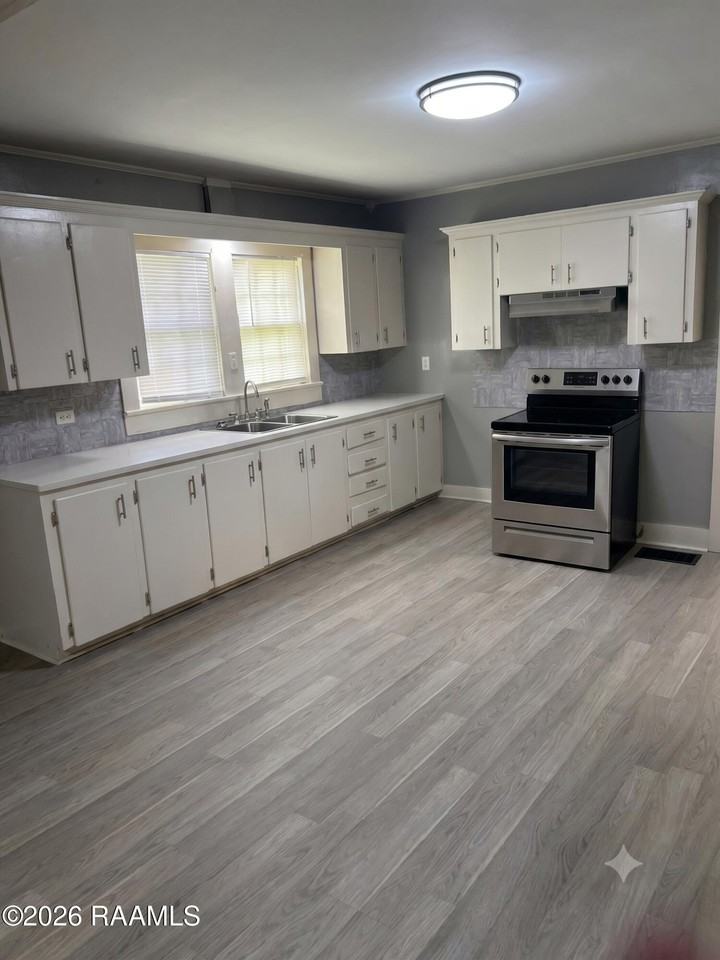 509 N Dupre St - Photo 3 of 9