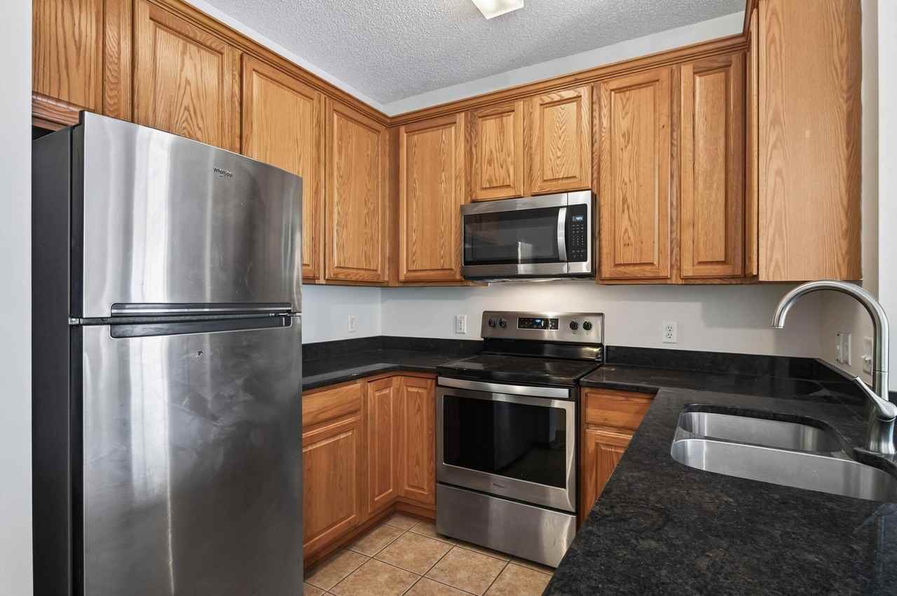 6581 Olive Ln N - Photo 4 of 25