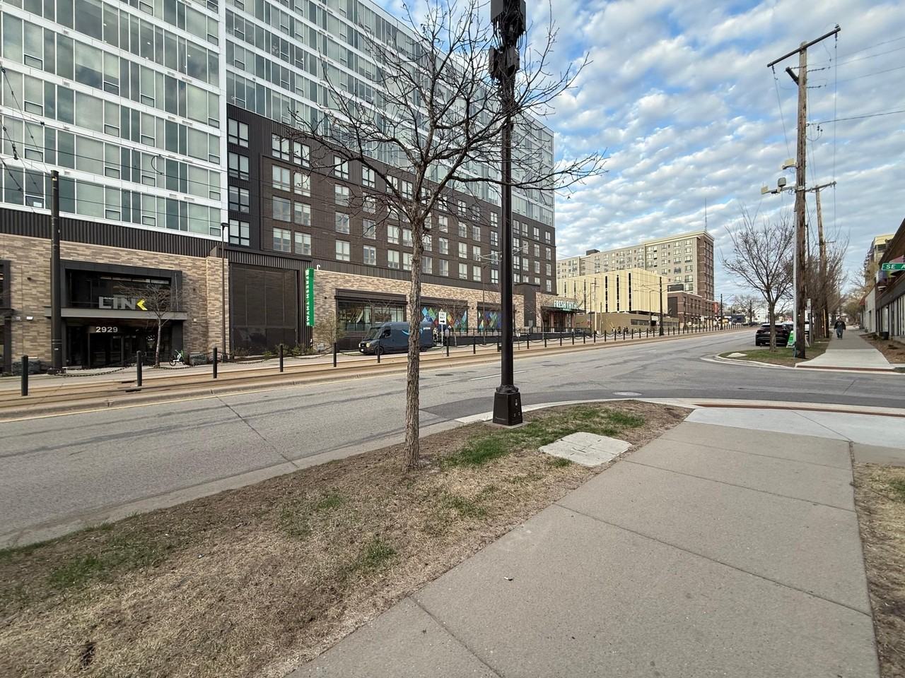 2900 University Ave Se #402 - Photo 3 of 24