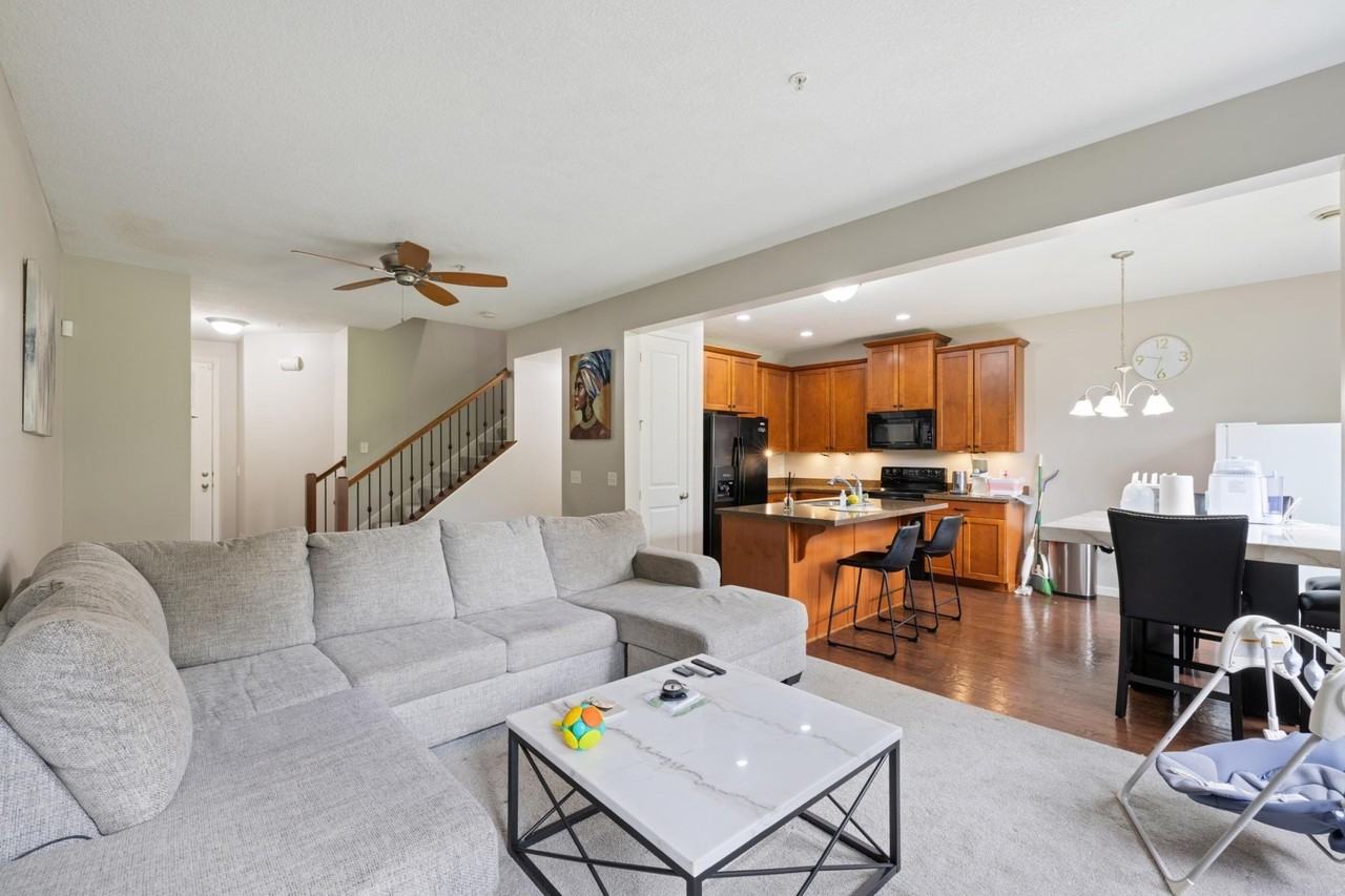 3105 Countryside Bay #C - Photo 5 of 13