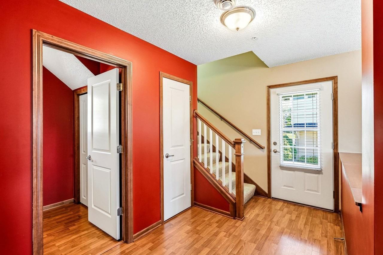 15655 60th Ave N - Photo 3 of 46