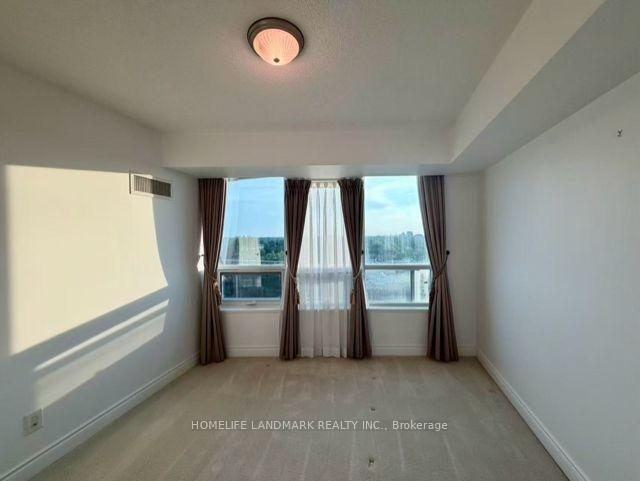 25 Greenview Avenue #828 - Photo 6 of 20