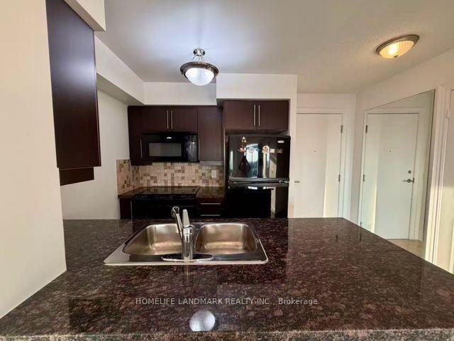 25 Greenview Avenue #828 - Photo 7 of 20