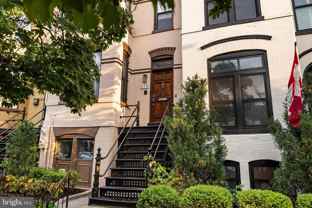 313 F St Ne #A - Photo 1 of 1