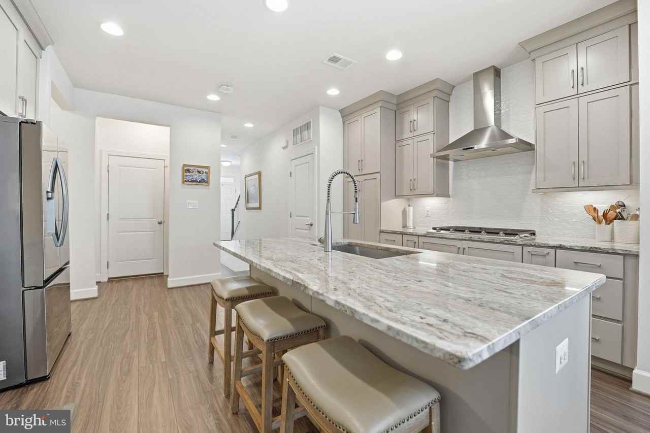 151 Windflower Way - Photo 7 of 50