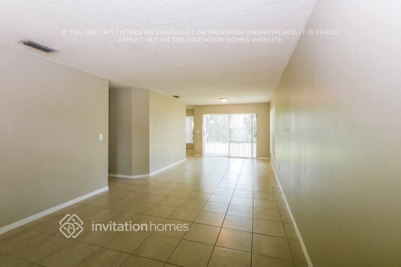 146 Gables Blvd - Photo 4 of 18