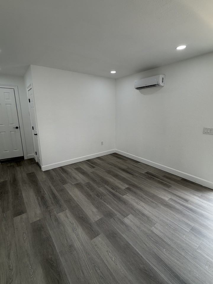 1511 Grayson Dr #2 - Photo 4 of 9