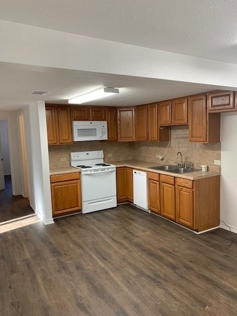 681 Pratt - Photo 3 of 14