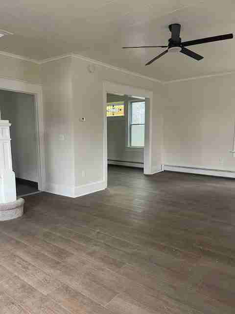 307 Race St - Photo 7 of 18