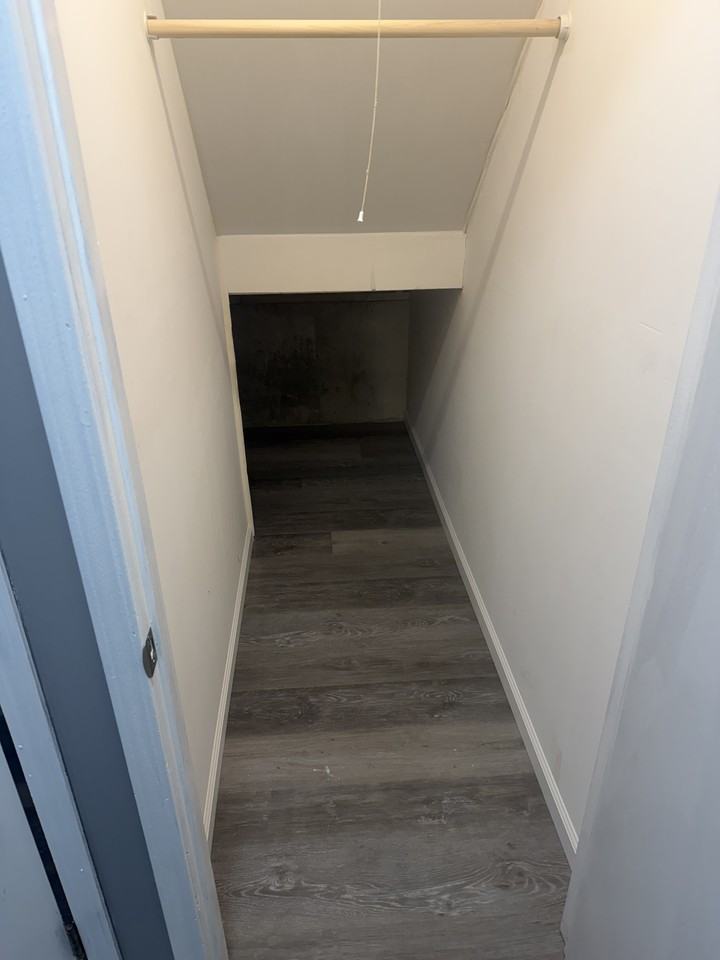 1155 Saint Matthew Ave - Photo 2 of 2