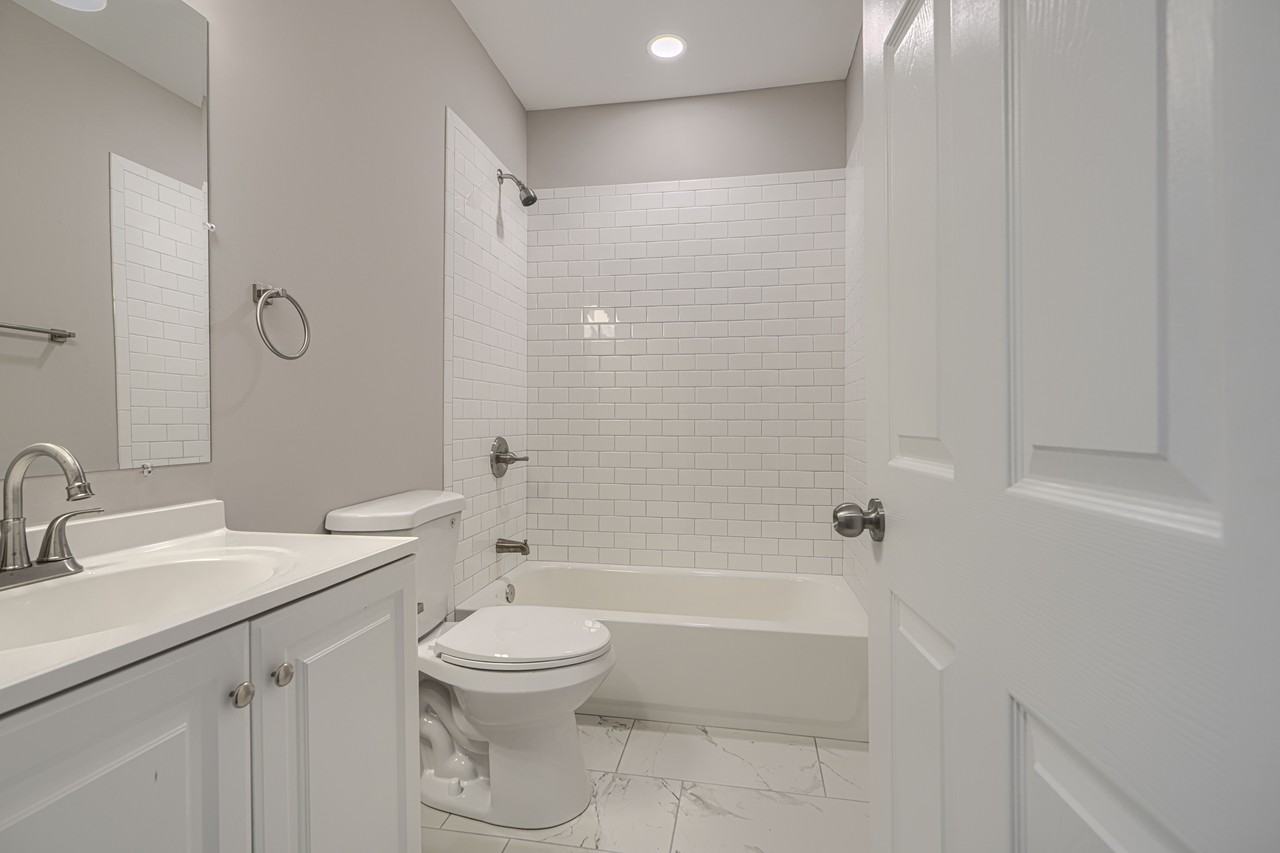 614 Savage St - Photo 2 of 6