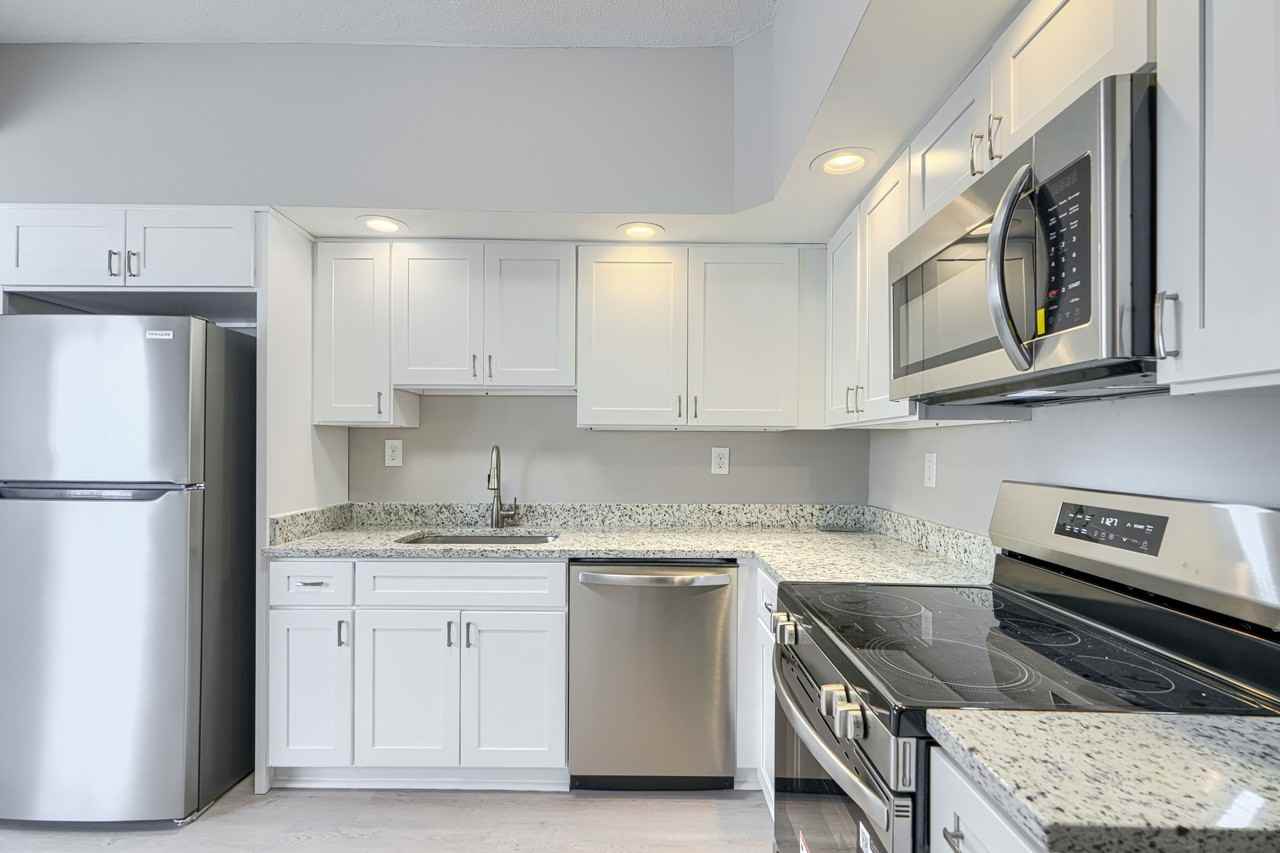 614 Savage St - Photo 3 of 6