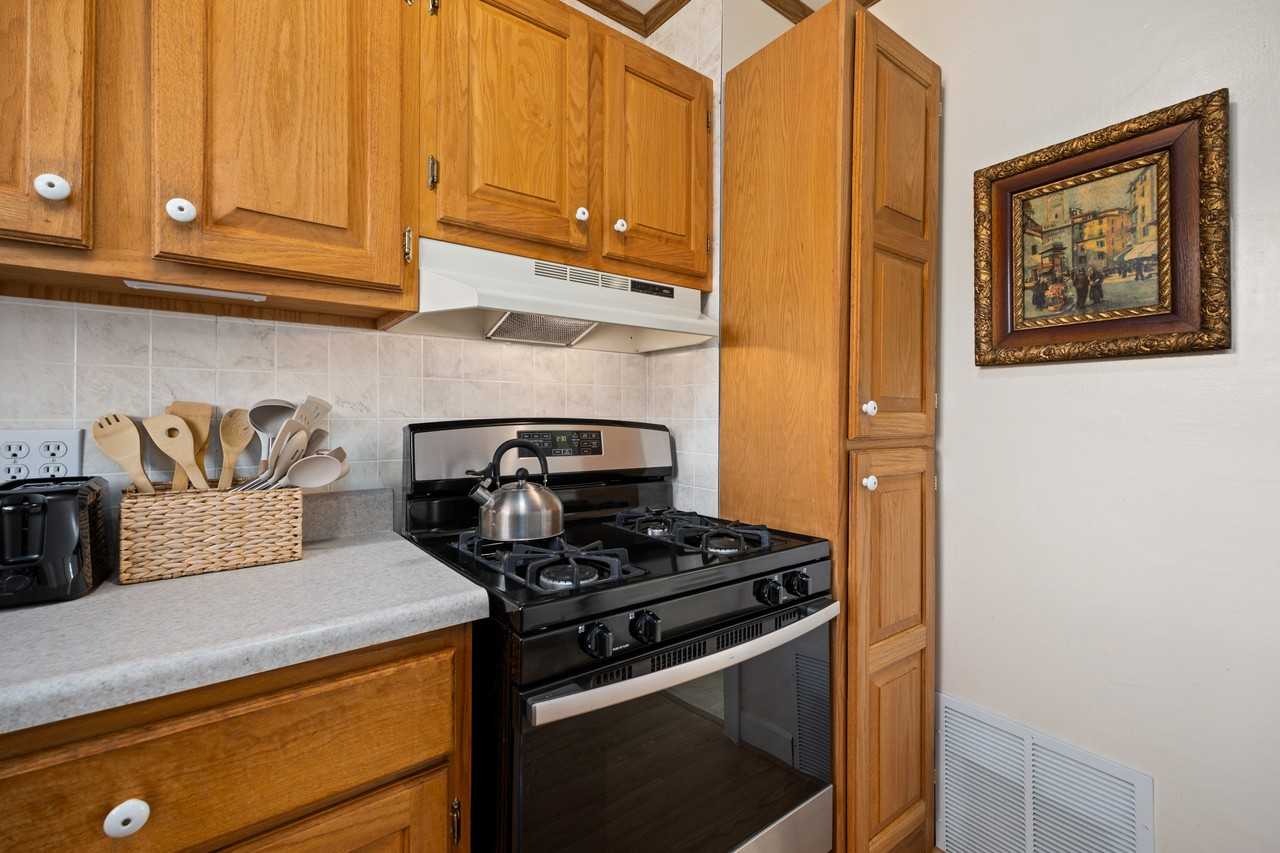 924 E Maywood Ave - Photo 5 of 22