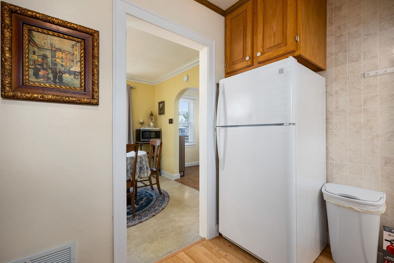 924 E Maywood Ave - Photo 6 of 22