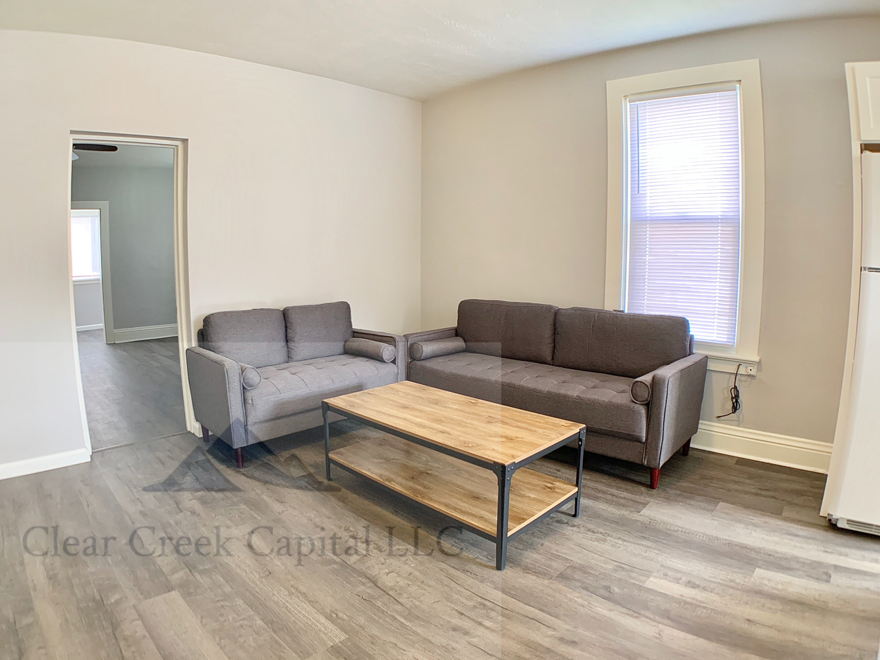502 Chartiers Ave #B - Photo 3 of 10
