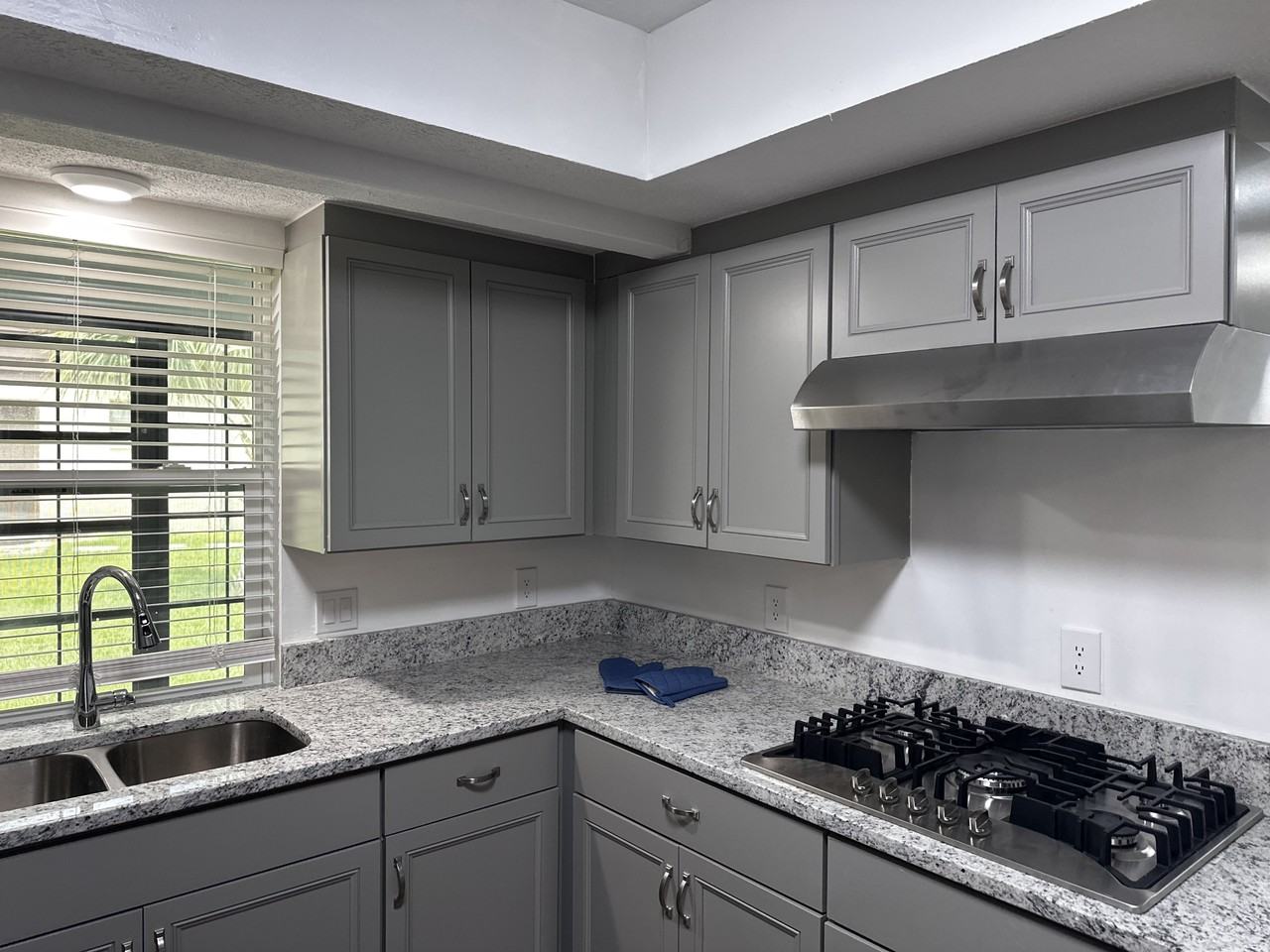 5245 E Fort King St - Photo 5 of 19