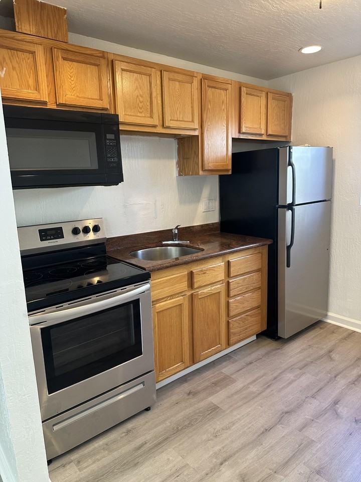 7415 Thornton Ave #1 - Photo 7 of 10
