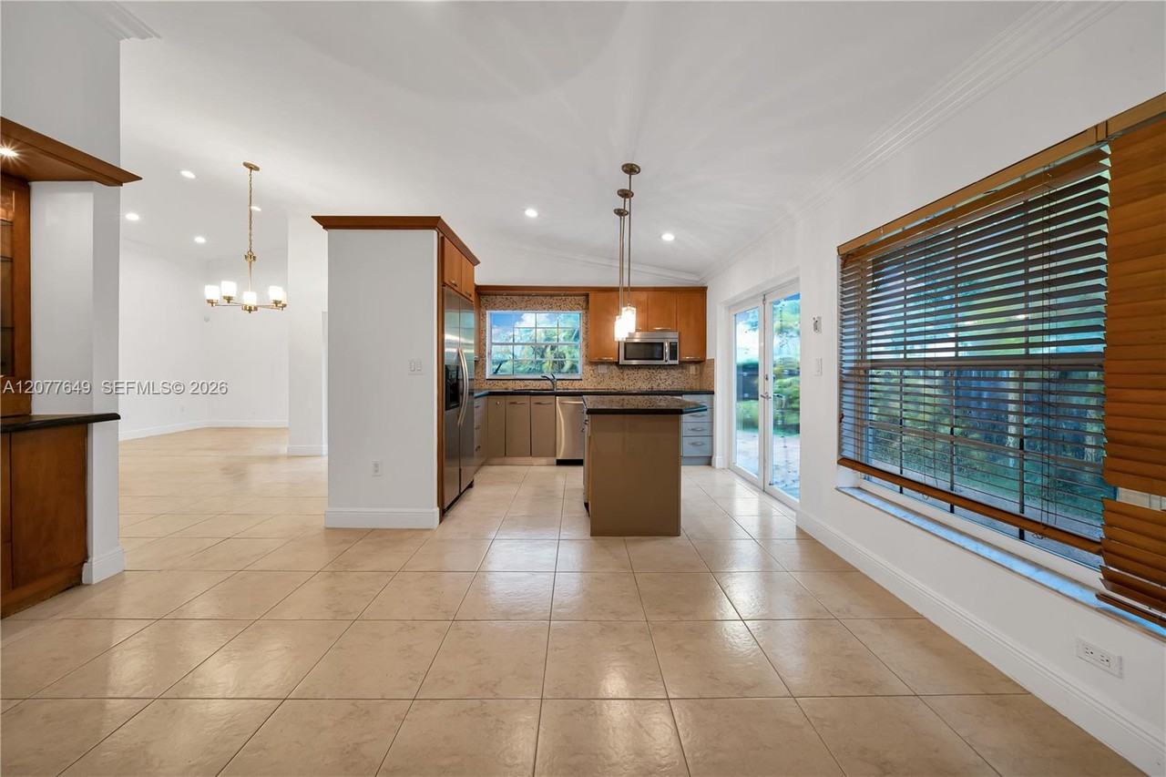 6355 Sw 112th Pl - Photo 4 of 20