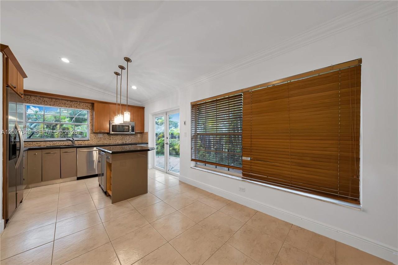6355 Sw 112th Pl - Photo 5 of 20