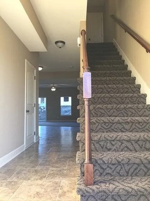 9428 N Lenox Ave - Photo 2 of 15
